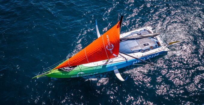 The Ocean Race 2023 -Leg 4 – Day 6 – Guyot catching up Malizia