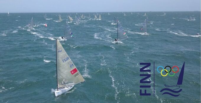 Finn Sailing 2019 mit S-Turns